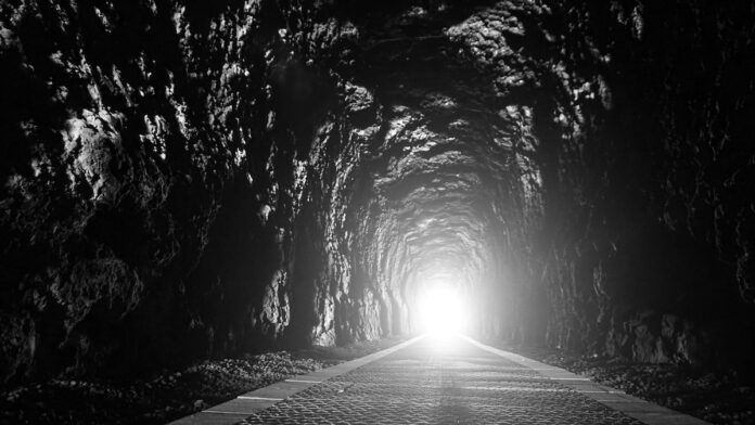 Systemische Haltung & Fehlerkultur im Unternehmen am ende des tunnels kommt das licht