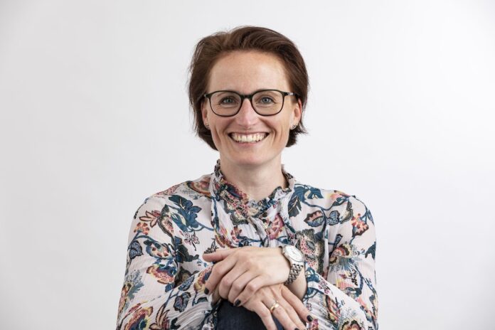KI richtig nutzen: Inhalte mit Verantwortung gestalten Ramona Portrait Studio ©claudiamasur.com