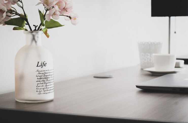 Digitale Achtsamkeit und Stressreduktion im Job Bild von Luis Ricardo Rivera auf Pixabay