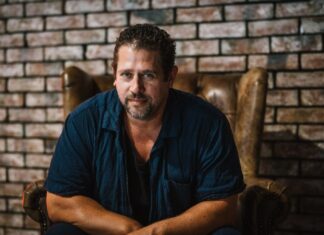 Karriere und Kommunikation Führung durch Wahrnehmung und Energiearbeit im Alltag Bild: Klaus Raidl Bildcredit by Dennis Schendzielorz