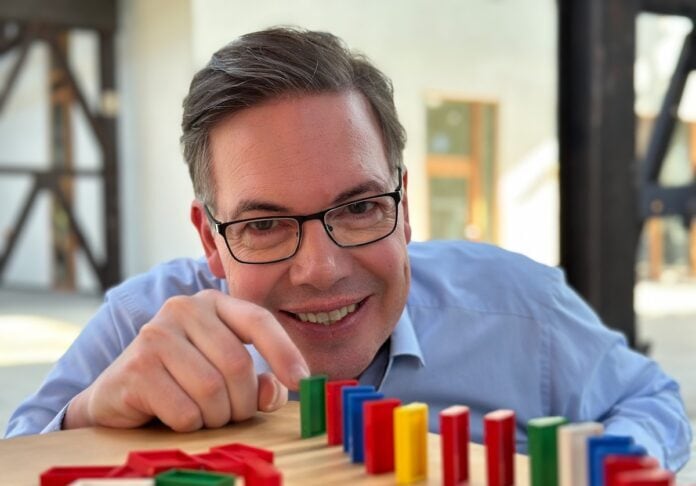 Verkäufer Kunden Verbindlichkeit im Vertrieb Oliver SChumacher